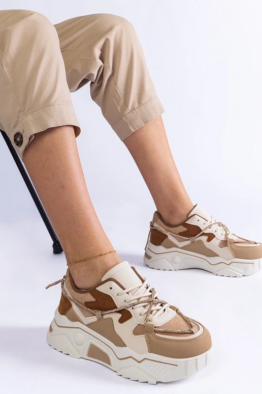 Sneakers marroni decorate con cordino...