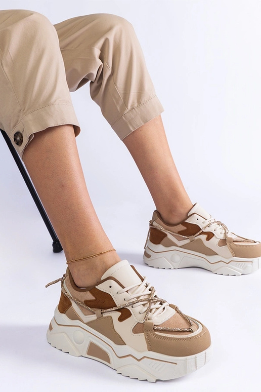 Sneakers marroni decorate con cordino...