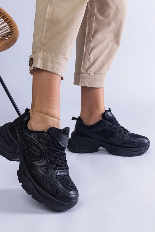 Sneakers nere con suola Adom massiccia