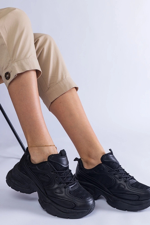 Sneakers nere con suola Adom massiccia