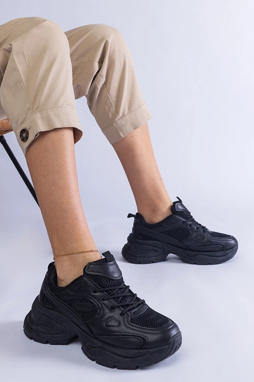 Sneakers nere con suola Adom massiccia