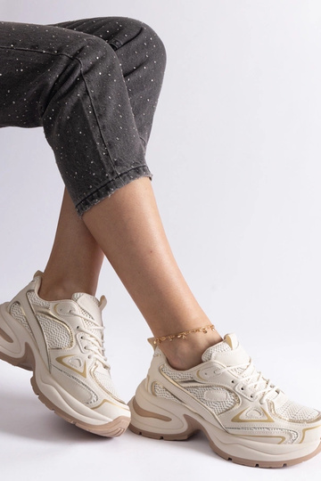 Sneakers beige con suola Adom massiccia 2