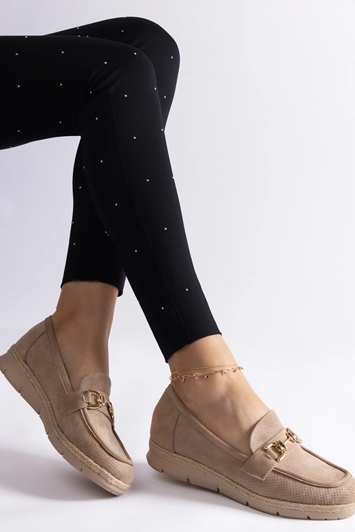 Mocassini femminili beige traforati...
