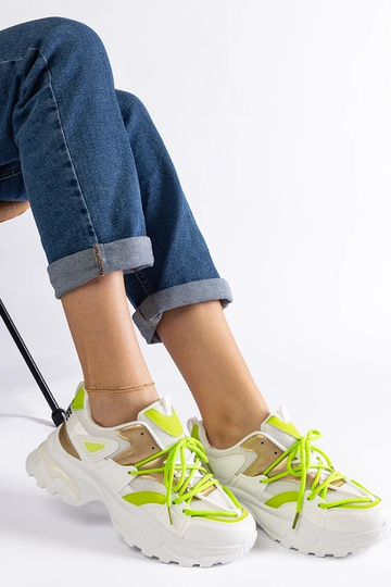 Sneakers sportive bianche...
