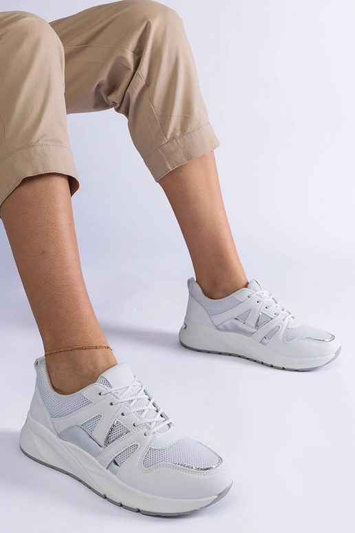 Sneakers bianche con suola spessa Sierra