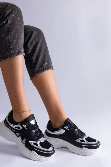 Sneakers da donna nere con inserti argentati Gaytan 2