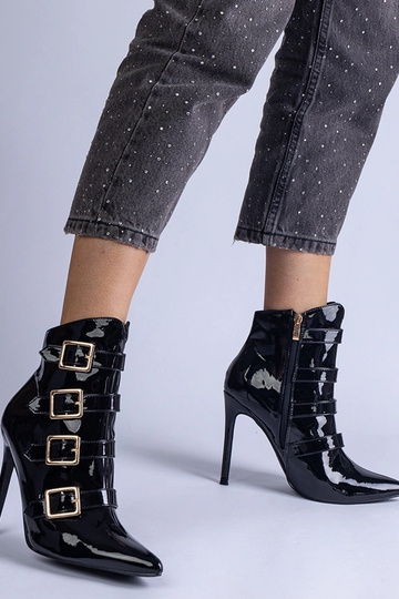 Stivaletti neri laccati con... 2