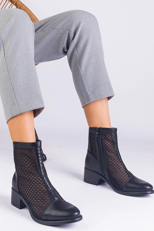 Stivaletti in rete nera con tacco a...