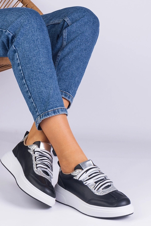 Sneakers nere da donna decorate con...