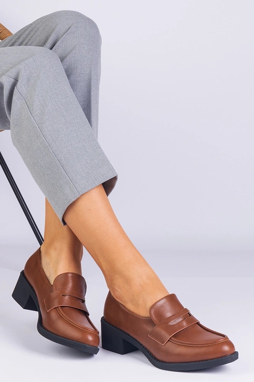 Scarpe basse da donna in ecopelle...