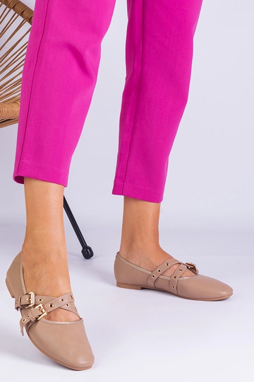 Ballerine beige in ecopelle decorate con fibbie Emmarino 2