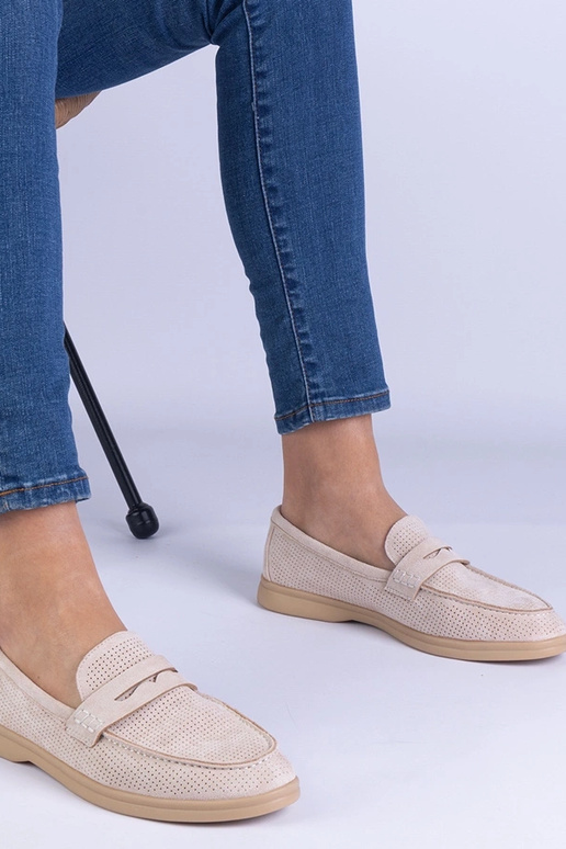 Mocassini classici beige traforati in...