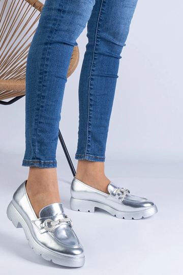 Mezze scarpe classiche argento con decorazione Amikol 2
