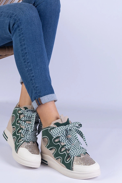 Sneakers verdi con lacci spessi e...