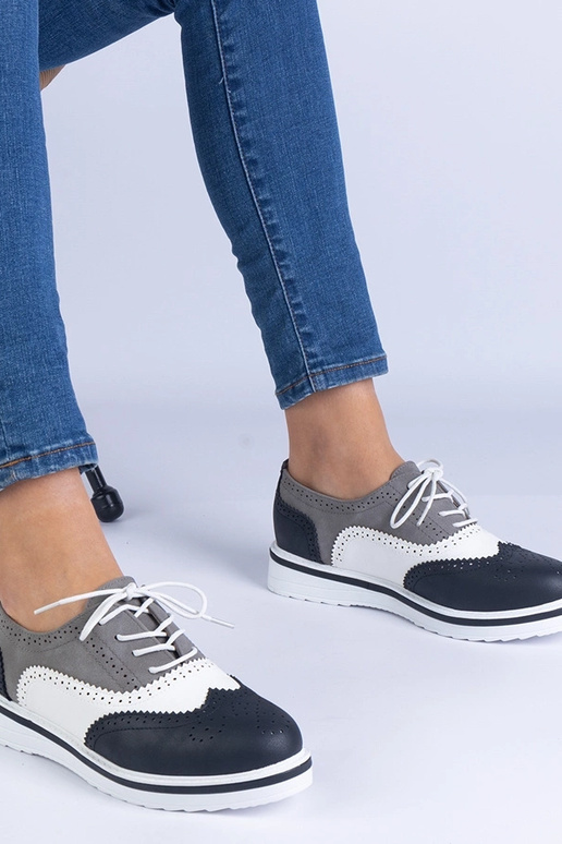 Scarpe classiche nere tipo Oxford Toddi