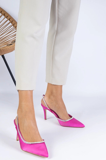 Décolleté Mrozzi in raso rosa con strass e tacco aperto 2