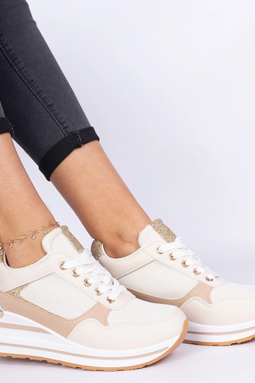 Sneakers beige decorate con...