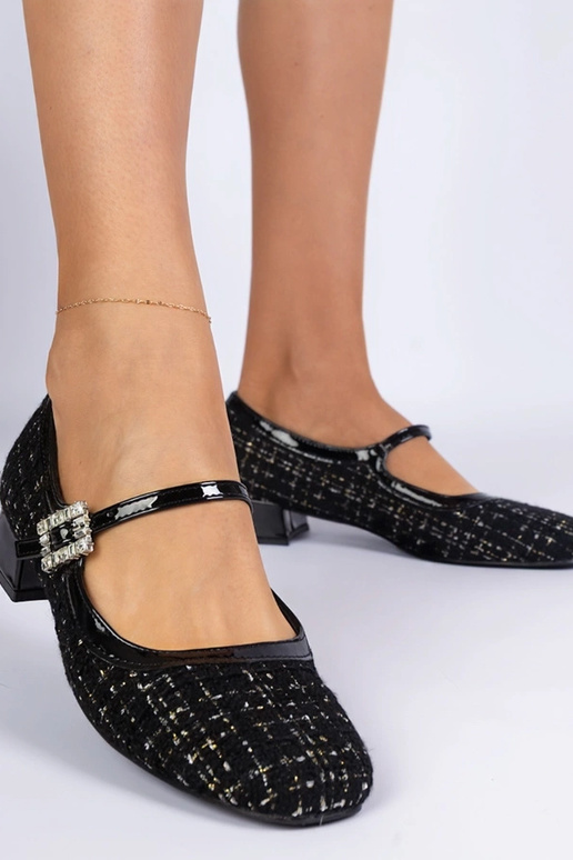 Décolleté neri con finitura in...