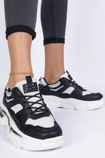 Sneakers nere da donna... 2