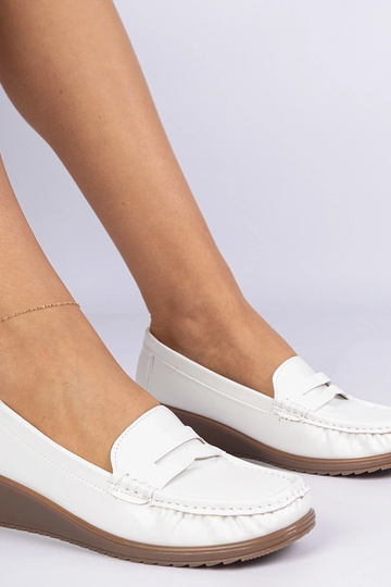 Mokasini bianchi da donna...