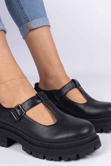 Scarpe con piattaforma in... 2