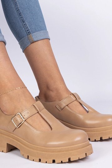 Scarpe con piattaforma in... 2