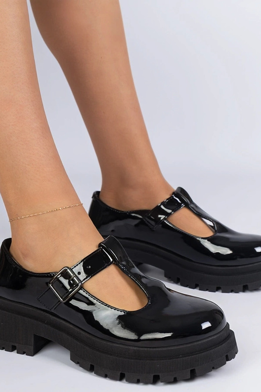 Scarpe basse nere con plateau...