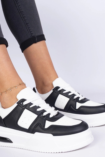 Sneakers bicolori da donna (nero e bianco) con suola spessa Rossio 2