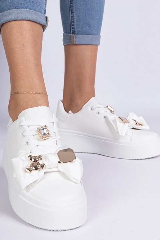 Sneakers bianchi da donna decorate...