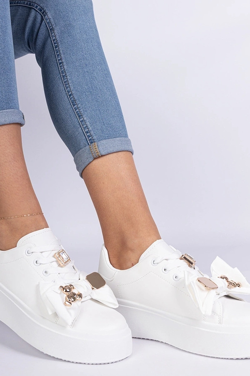 Sneakers bianchi da donna decorate...