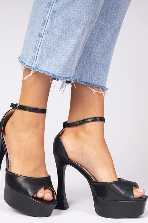 Sandali neri con tacco alto Tesli