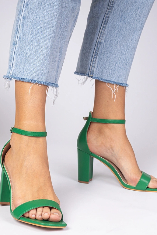 Sandalini verdi con tacco alto Kasedi