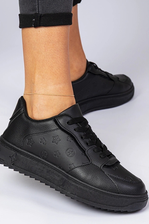 Scarpe sportive nere in similpelle...