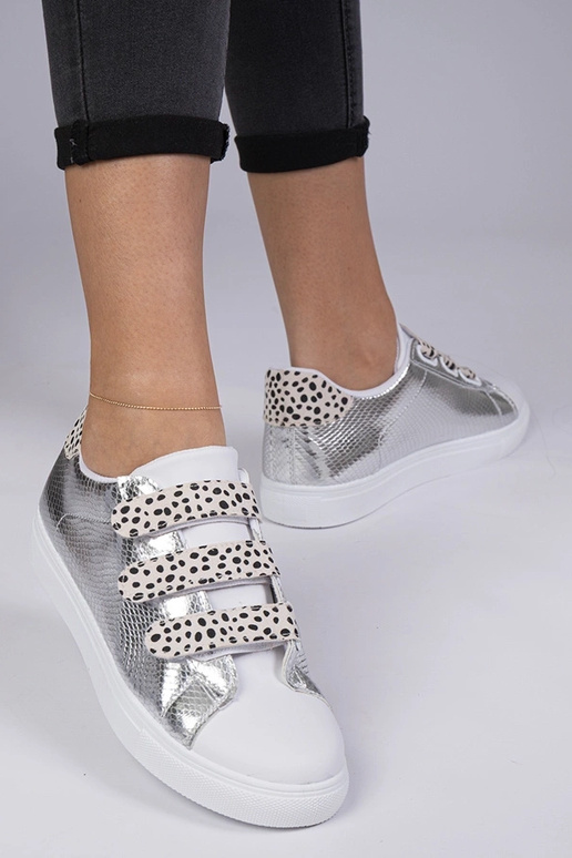 Sneakers argento con finitura animale...
