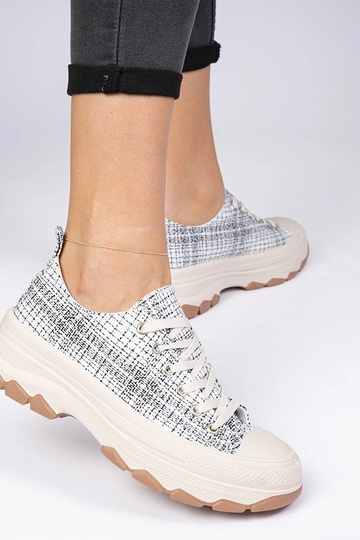Scarpe da ginnastica bianche e nere su suola spessa Salsana 2