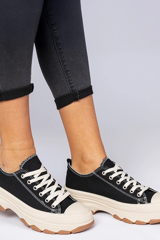 Scarpe da ginnastica nere con suola...