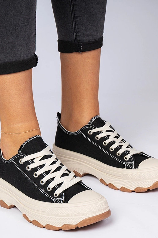 Scarpe da ginnastica nere con suola...