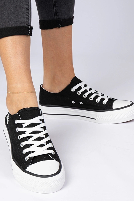 Scarpe da ginnastica classiche nere...