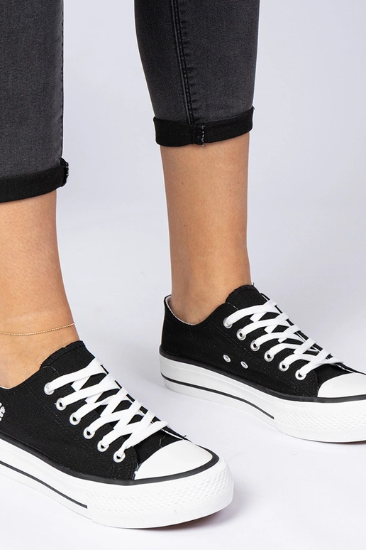 Scarpe da ginnastica classiche nere...