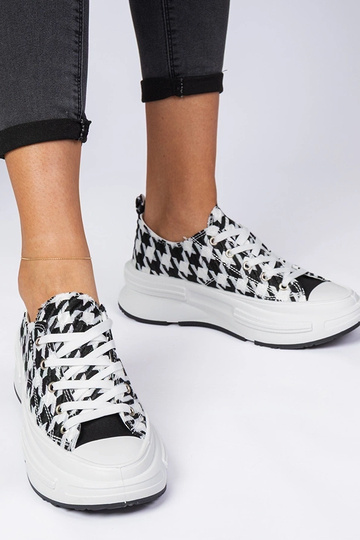 Scarpe da ginnastica...