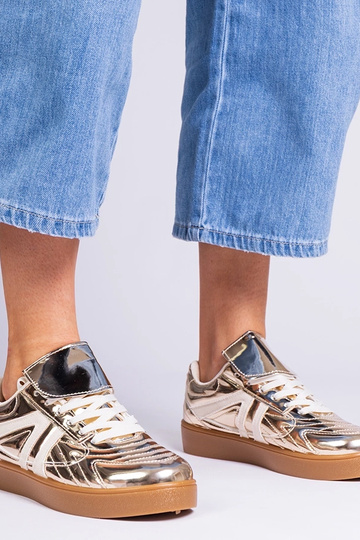 Sneakers dorate da donna verniciate Keyla