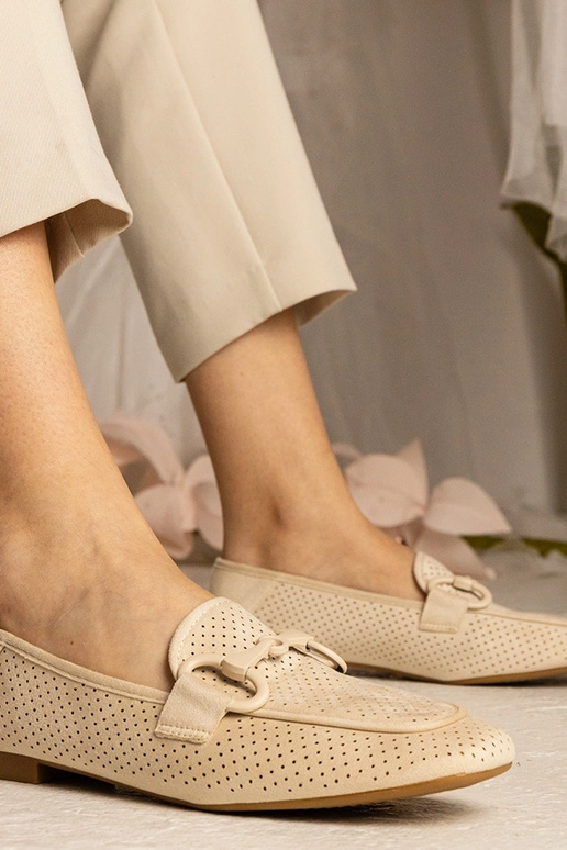 Mocassini da donna beige traforati...