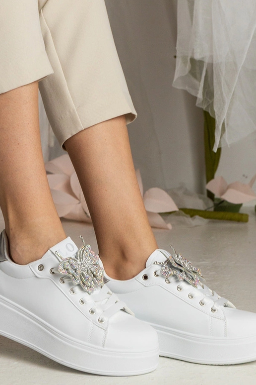 Sneakers bianchi e argento con...