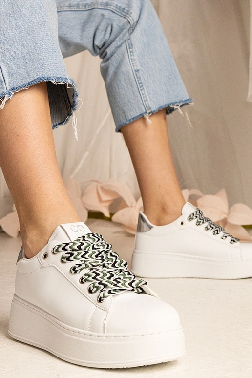 Sneakers bianchi donna con lacci...