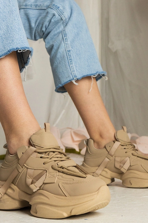 Sneakers marroni da donna massicce...