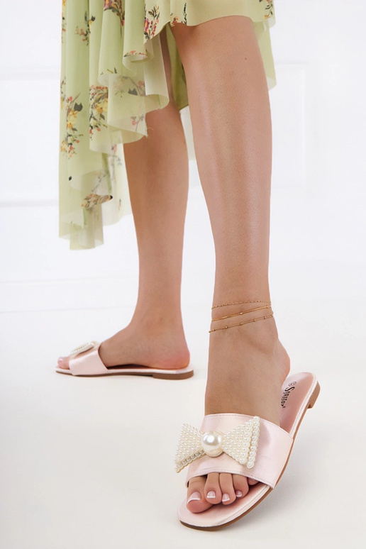 Pantofole color sabbia in satin da...