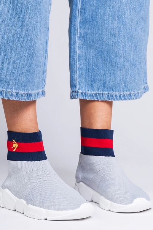 Sneaker da donna grigie in stile...