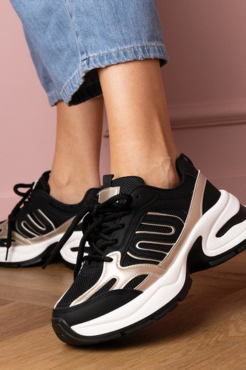 Scarpe sportive nere... 2