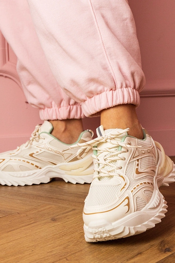 Scarpe sportive beige femminili su piattaforma spessa Lirana