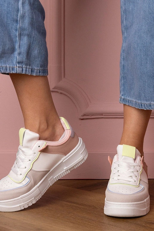 Scarpe sportive bianche e grigie...